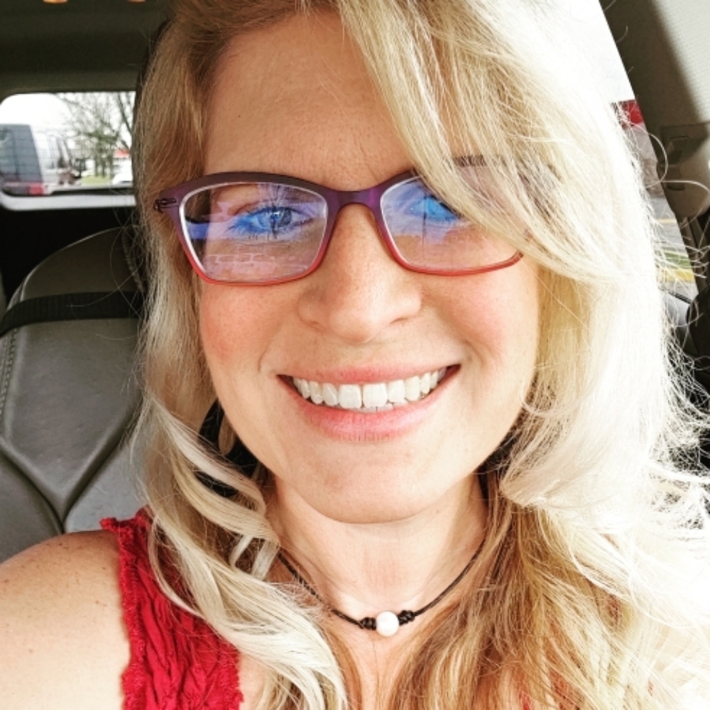 Meet your Posher, Angie